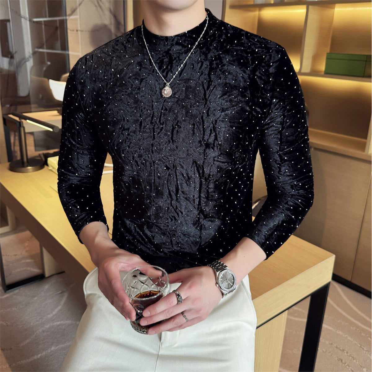 Polera de terciopelo con estrellas y cuello semi alto - foto 3