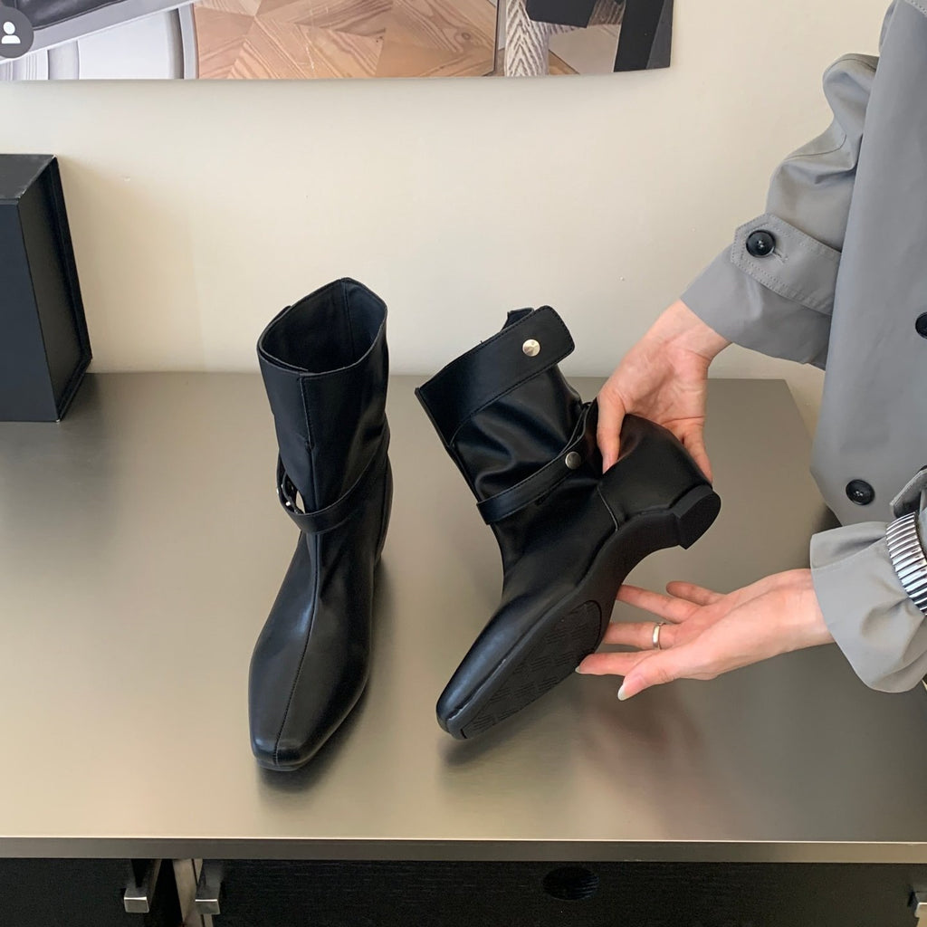 Botas de montar de gamuza con taco oculto de mujer