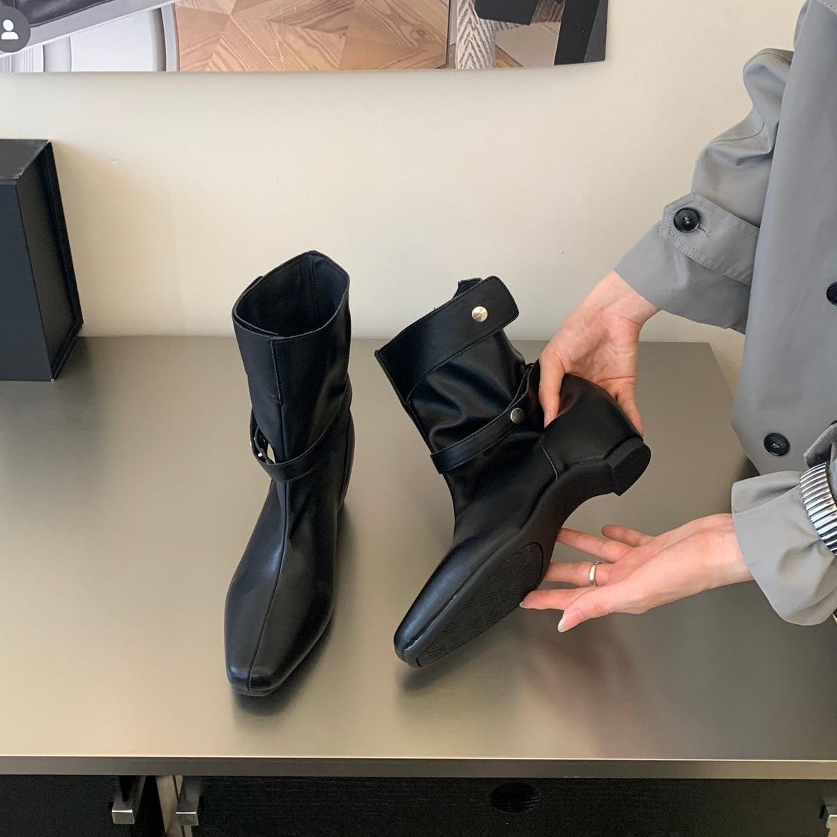 Botas de montar de gamuza con taco oculto de mujer
