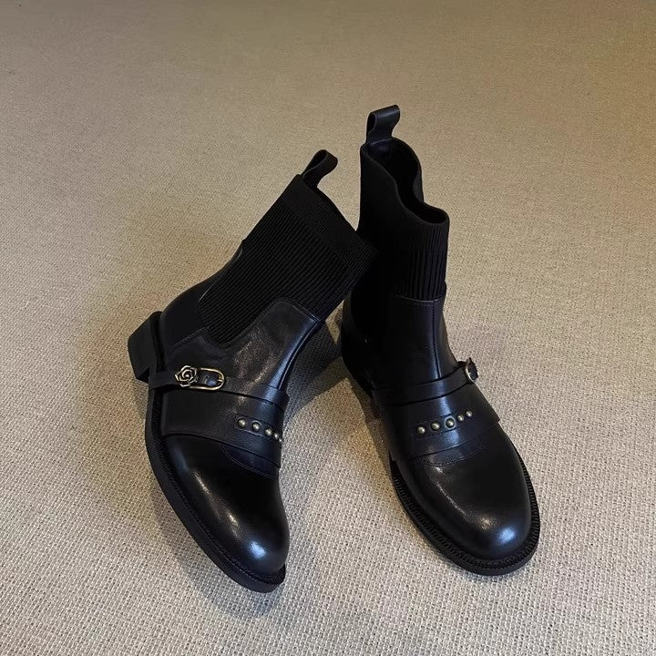 Botines negros tipo calcetín con hebilla y tachas - foto 4