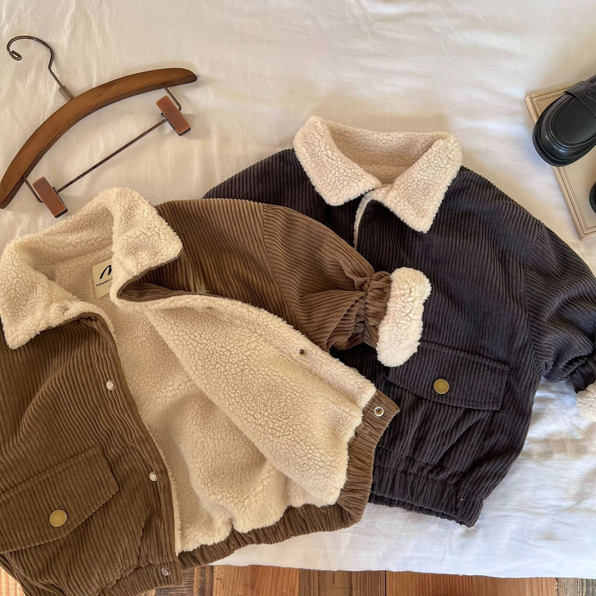 Chaqueta de cotelé con cuello para niños - foto 2