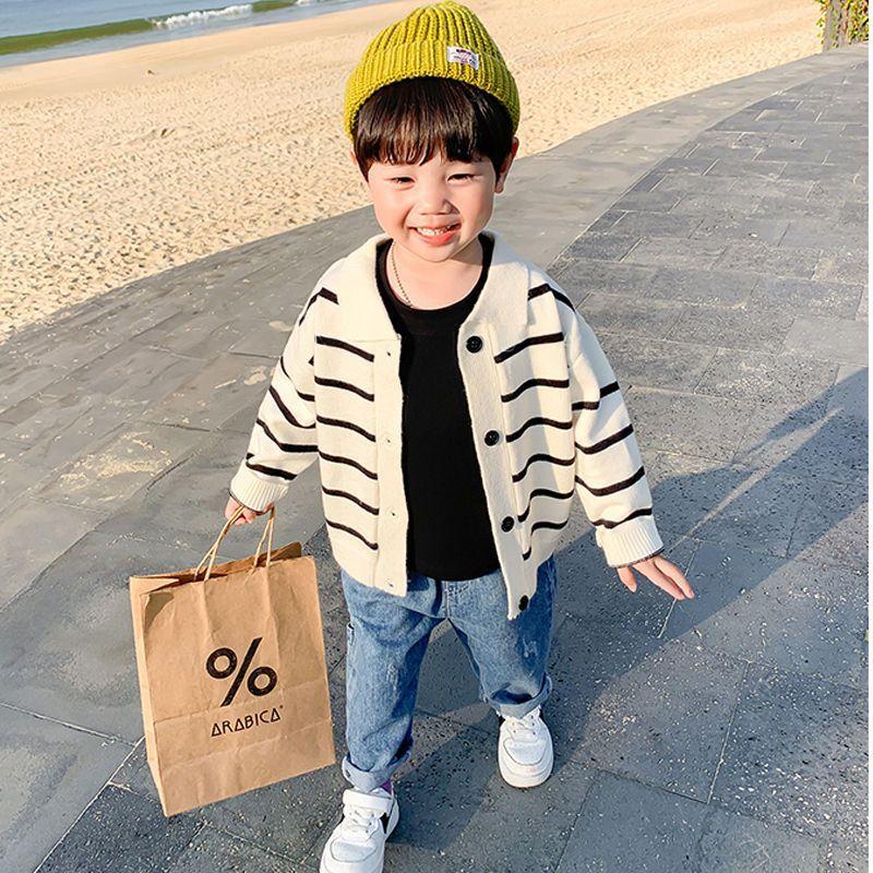 Estilizado Rayado Top y Chaqueta para Niño - foto 7