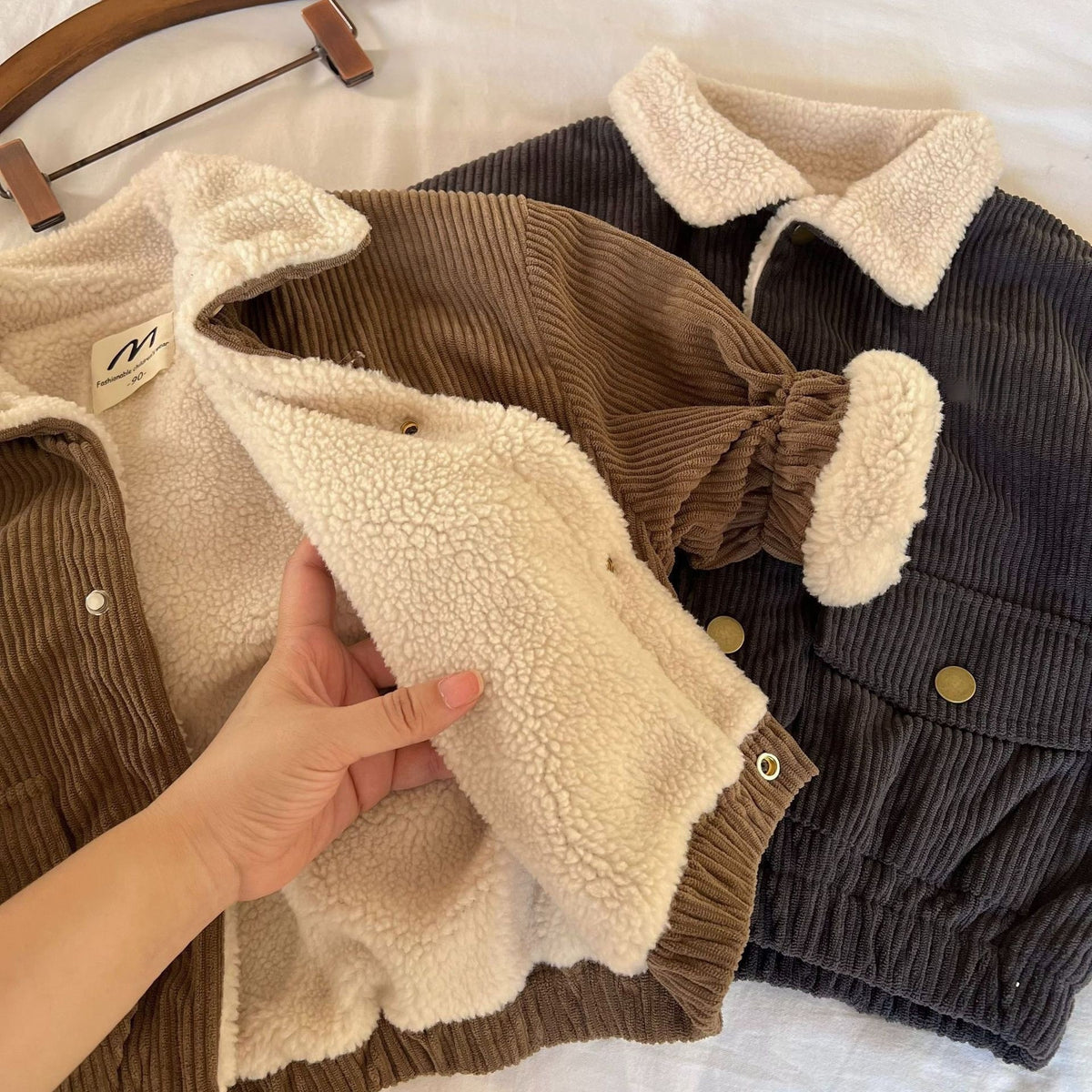 Chaqueta de cotelé con cuello para niños - foto 4