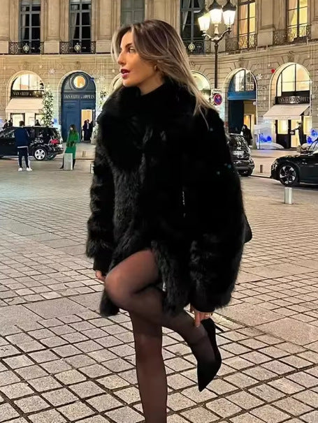 Abrigo estiloso de piel sintética para mujer - foto 6