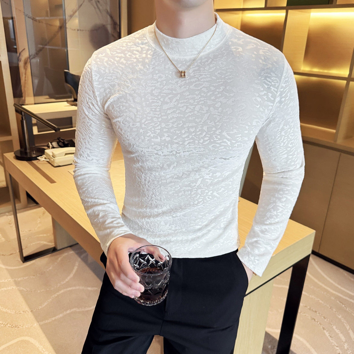 Velvet Leopard Print Jacquard Half-High Collar Manga Larga Camiseta - foto 8