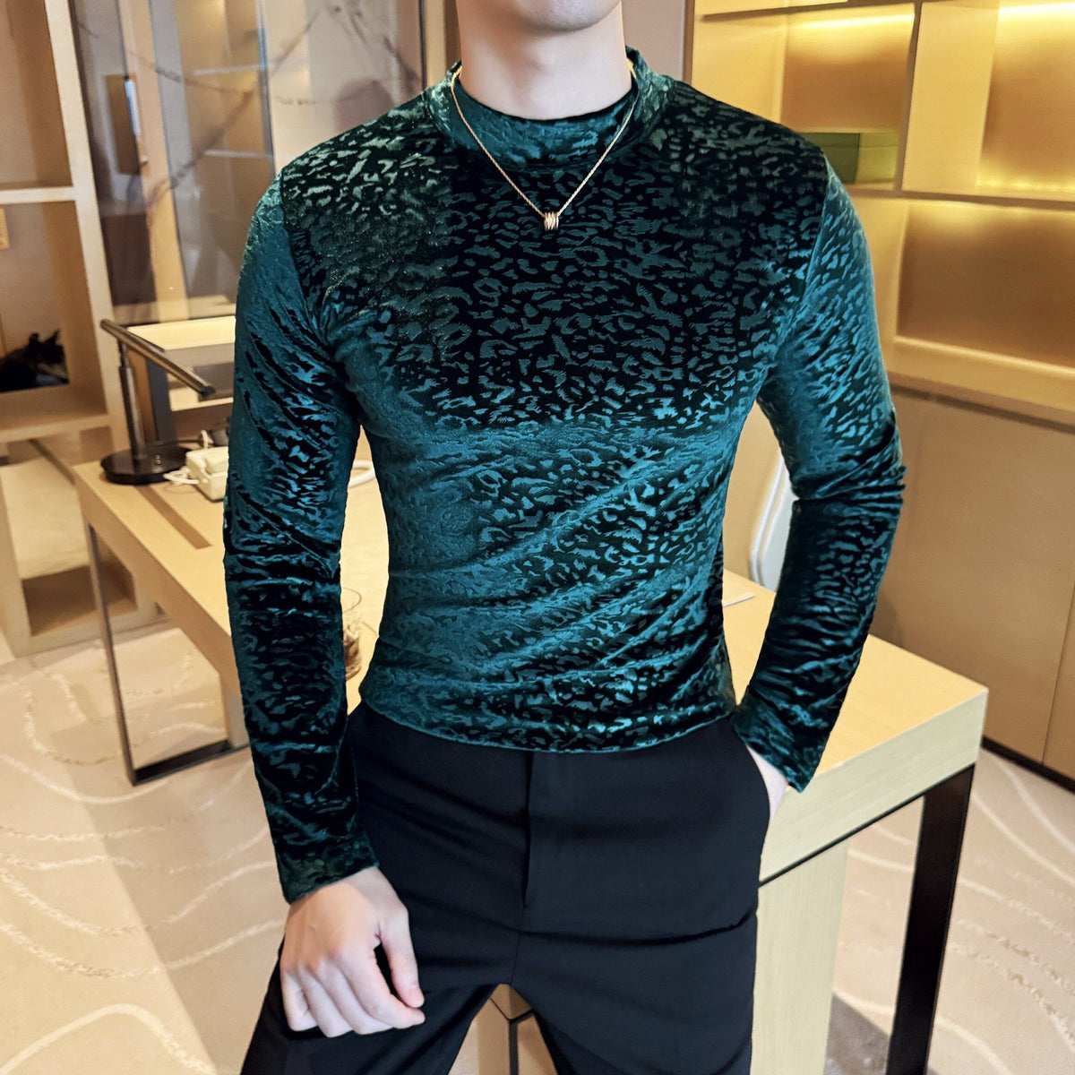 Velvet Leopard Print Jacquard Half-High Collar Manga Larga Camiseta - foto 4