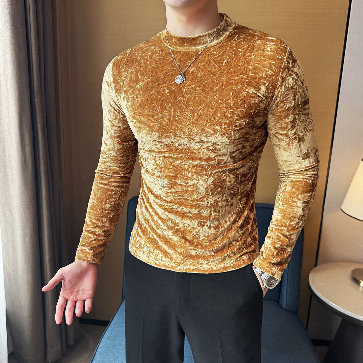 Polera de terciopelo con estrellas y cuello semi alto - foto 8